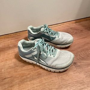 Altra running shoes - Ice flow blue - Size 8